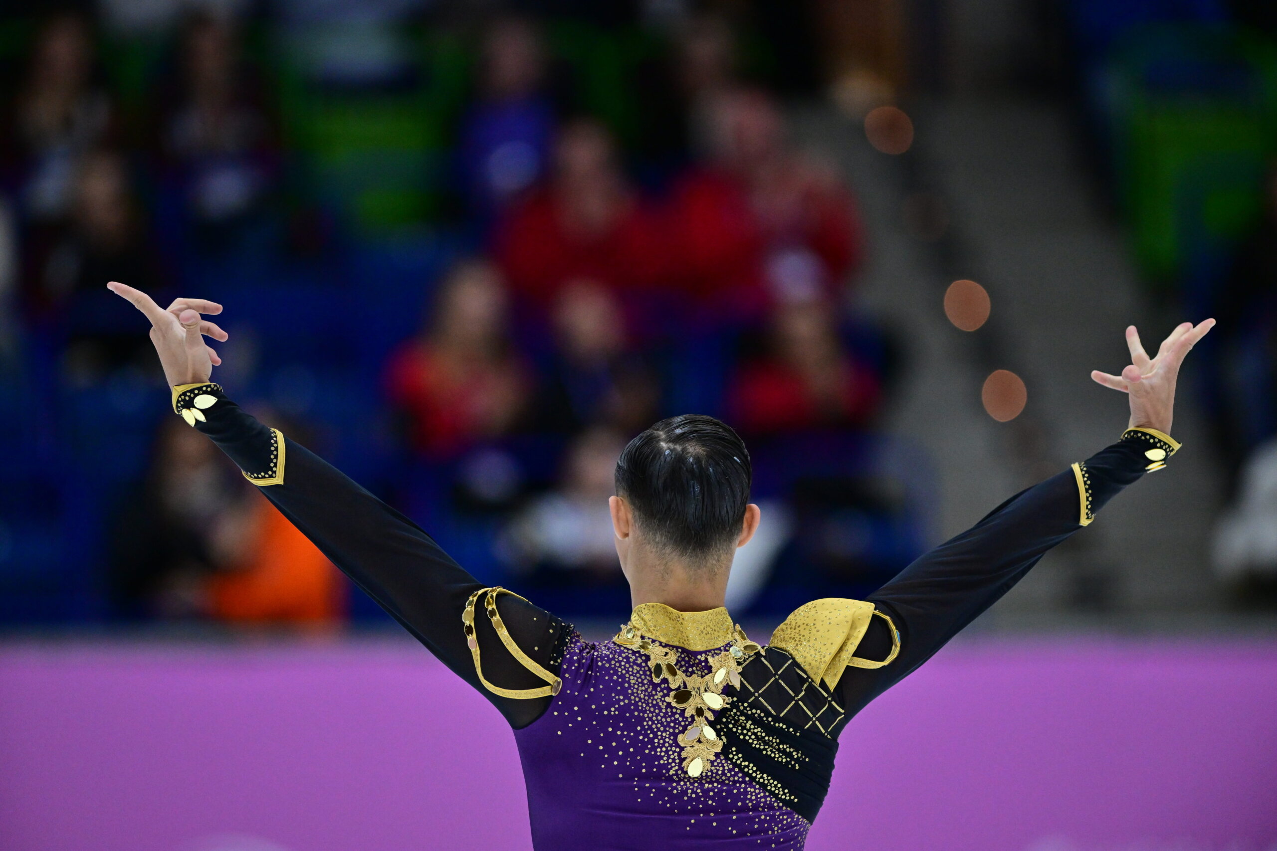 GUILLERMO  DEBUTA EN SENIOR CON UNA VICTORIA INCONTESTABLE